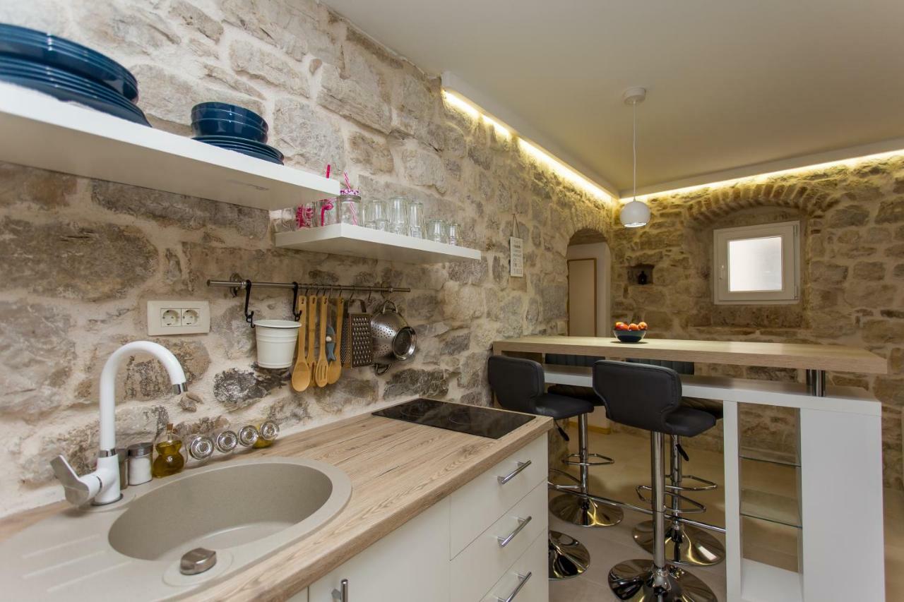 Studio Apartman "Brce" Kaštela Kültér fotó