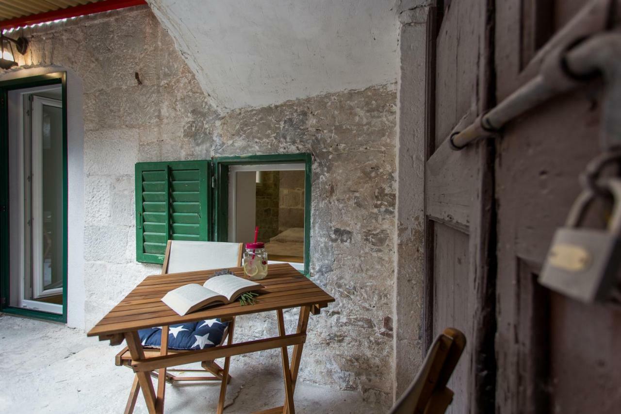 Studio Apartman "Brce" Kaštela Kültér fotó