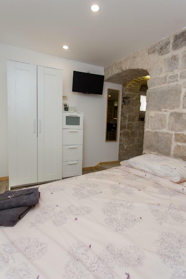 Studio Apartman "Brce" Kaštela Kültér fotó